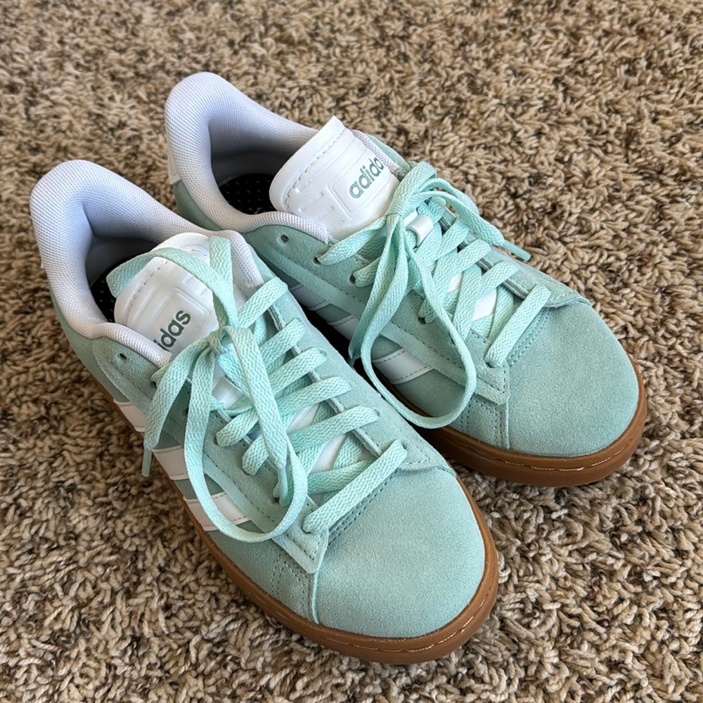 Adidas campus shoe